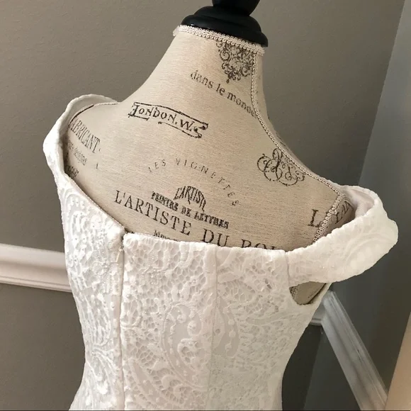 NEW CLARISSE SZ 8 WHITE LACE BEADED OFF SHOULDER FORMAL EVENING WEDDING DRESS - Picture 10 of 14